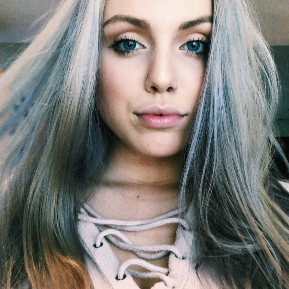 Meet your Posher, Ellie